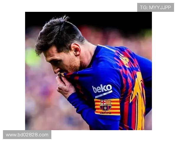 梅西重返巴萨的可能性分析：世界杯前租借六个月与召唤条款探讨